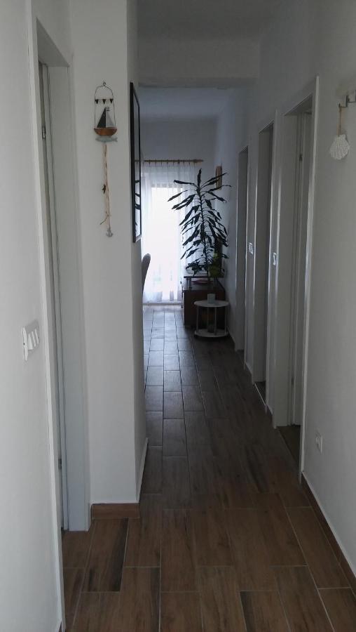 Veldic Apartments Тисно Экстерьер фото